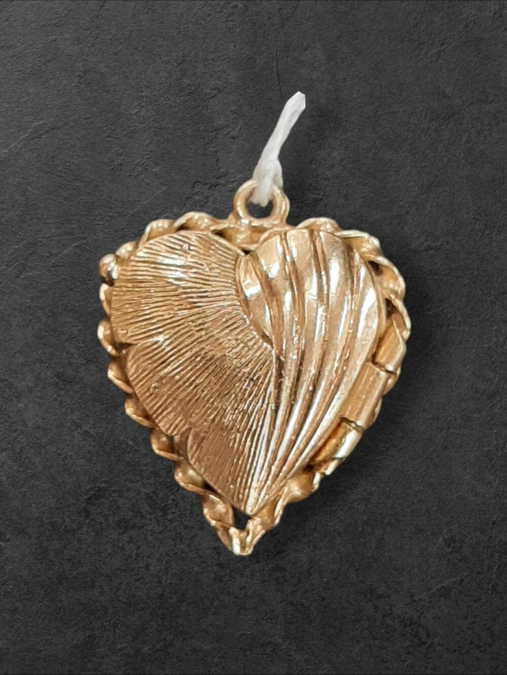Vintage 14K Solid Gold Locket Pendant Heart Shaped Stamped 3.7g